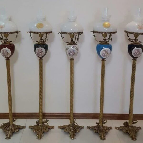 چراغ شمعدان کنار سالنی پایه برنزی اصل