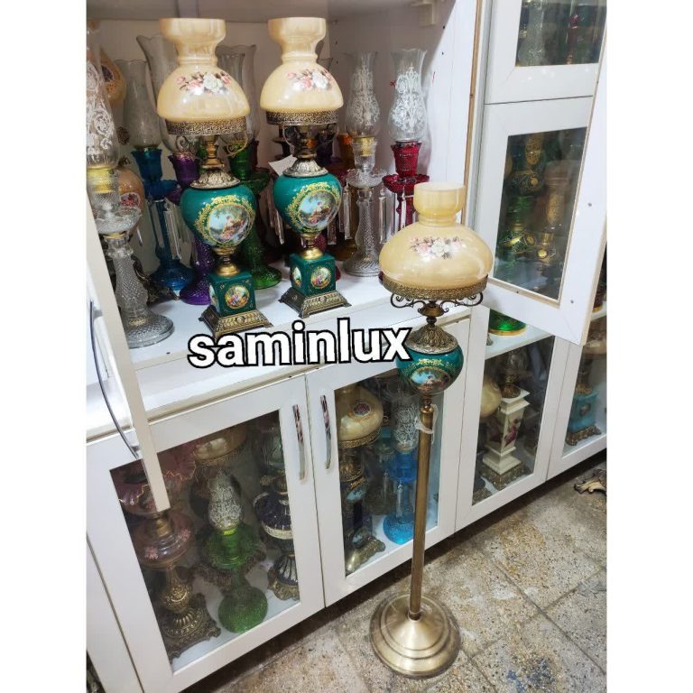 ست سه تیکه شمعدان لاله چراغ و کنار سالنی آنتیک